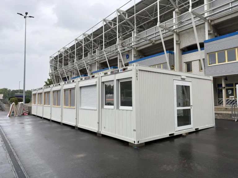 Zespół kontenerowy przy Ernst-Abbe-Stadion w Jenie – WOHLFEIL